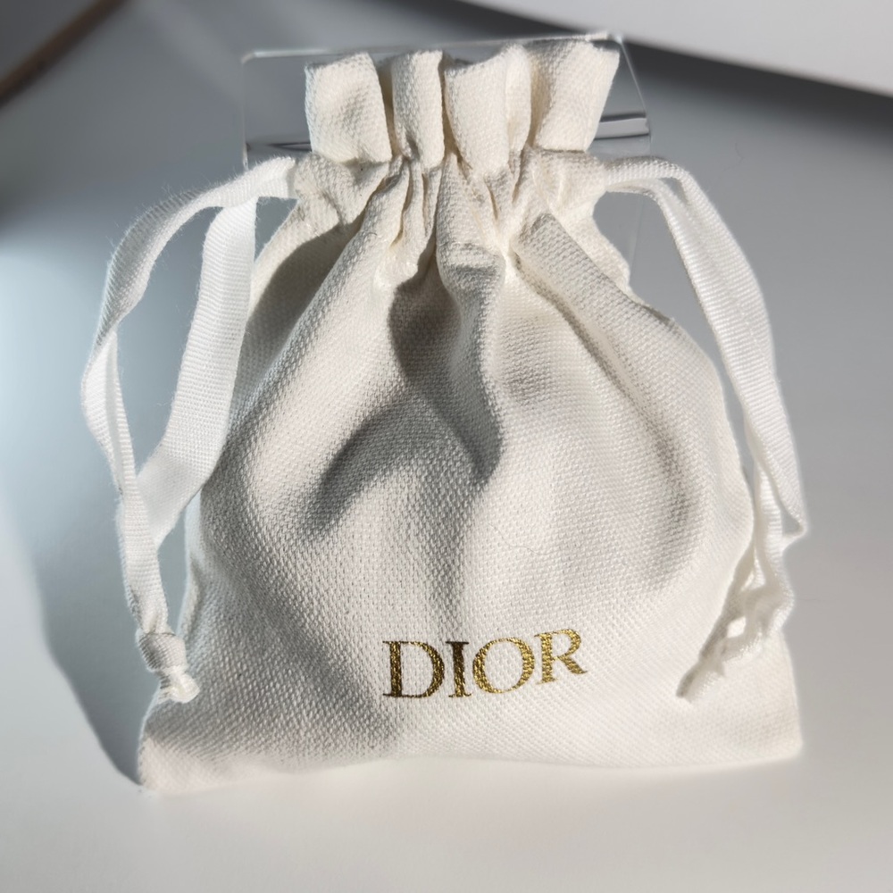 Dior Cream Drawstring Pouch with Gold Logo - Picture 2 of 5